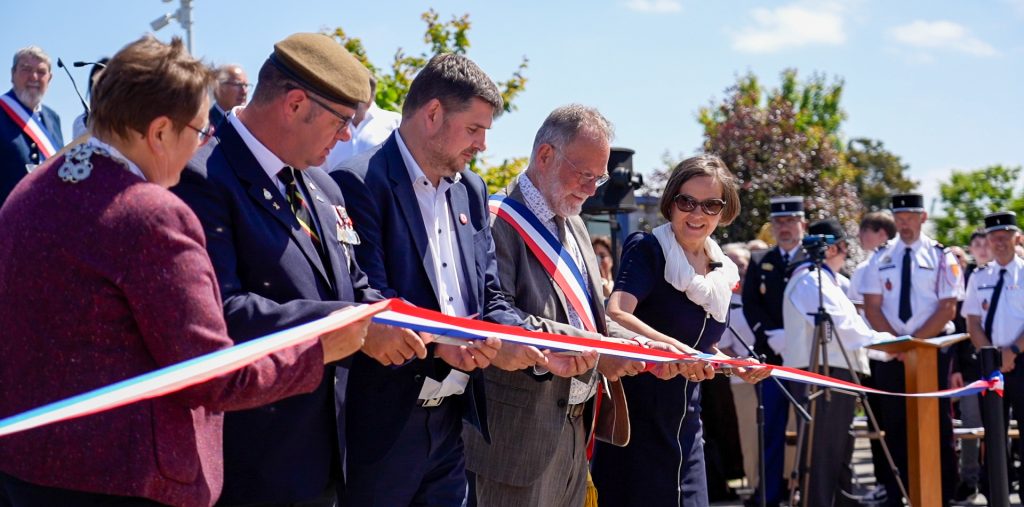 dabrowska debarquement inauguration couper